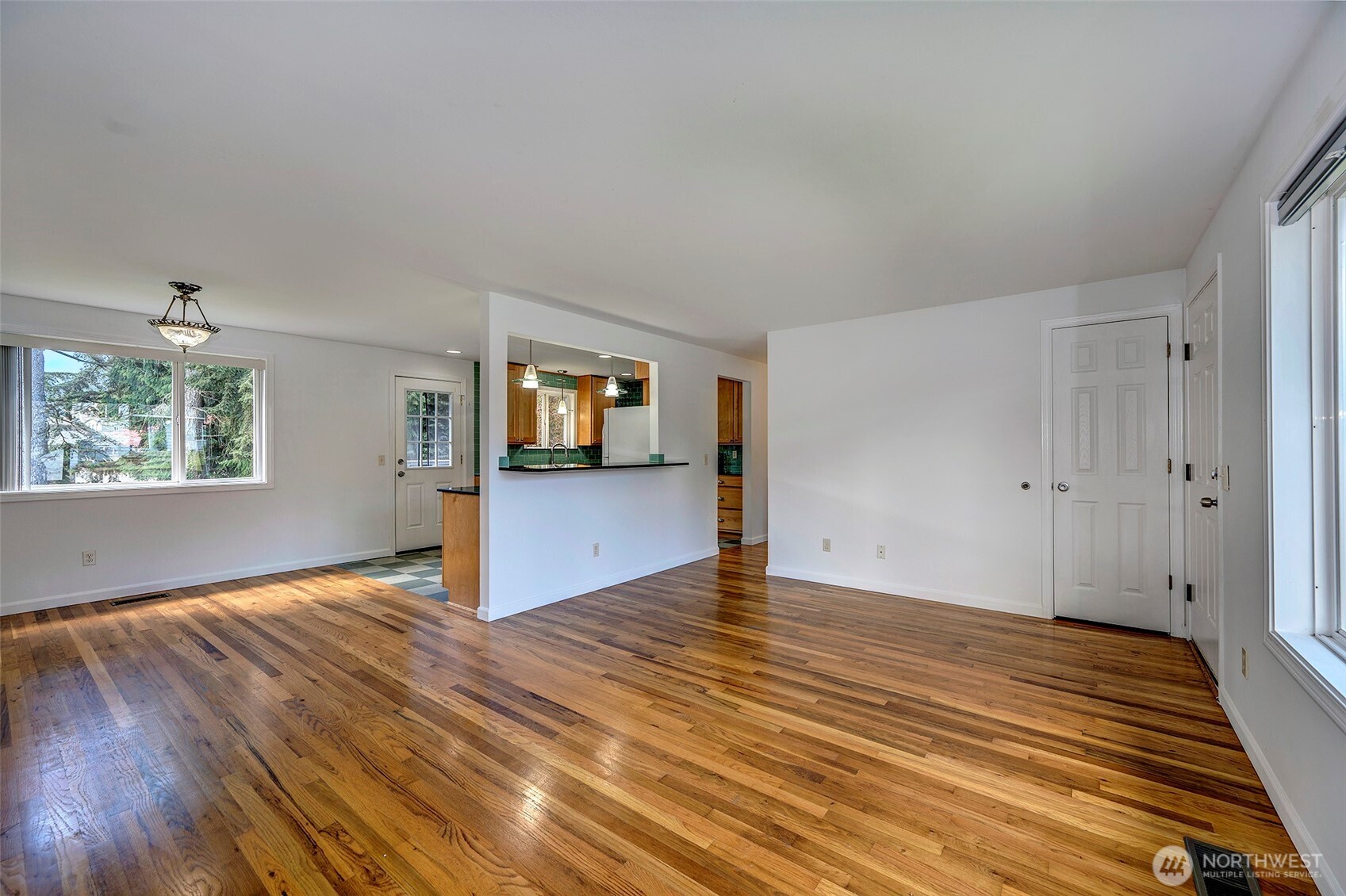 5614 170th Place SW, Lynnwood, WA 98037
