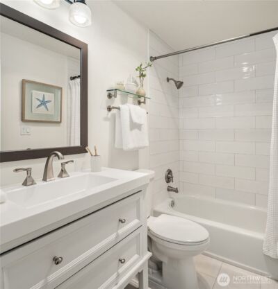2501 Canterbury Lane E #322, Seattle, WA 98112 - Photo 18