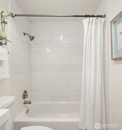 2501 Canterbury Lane E #322, Seattle, WA 98112 - Photo 19