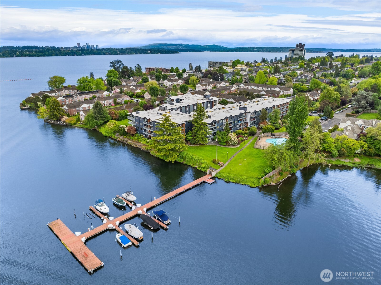 2501 Canterbury Lane E #322, Seattle, WA 98112