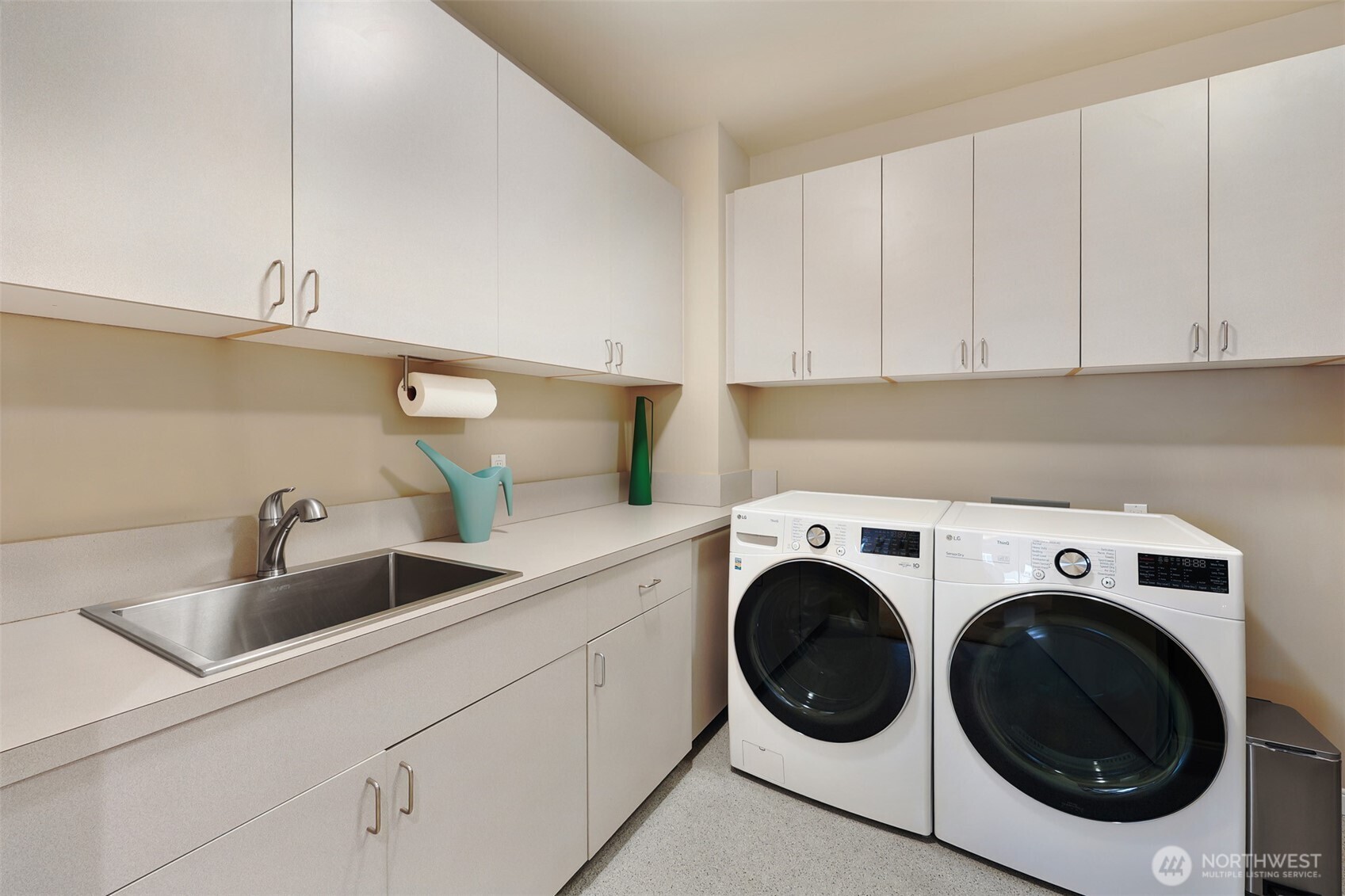 1388 Alki Avenue SW #402, Seattle, WA 98116