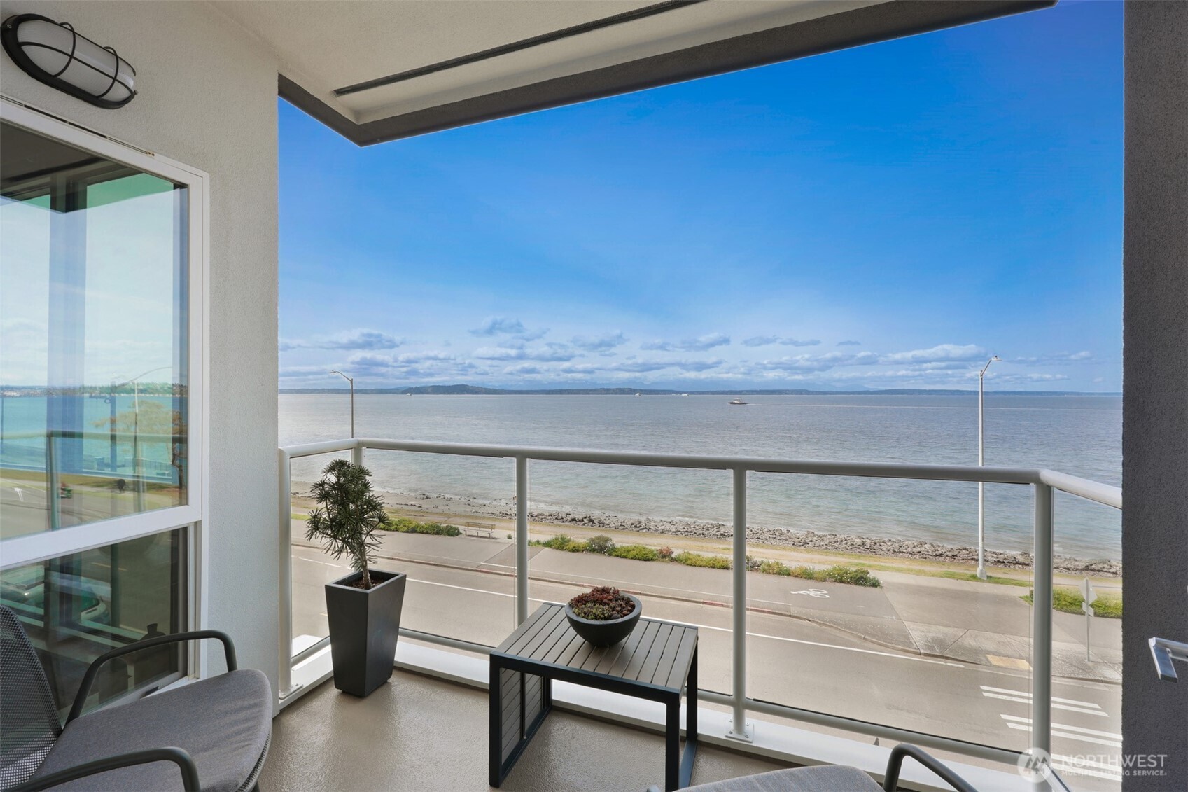 1388 Alki Avenue SW #402, Seattle, WA 98116