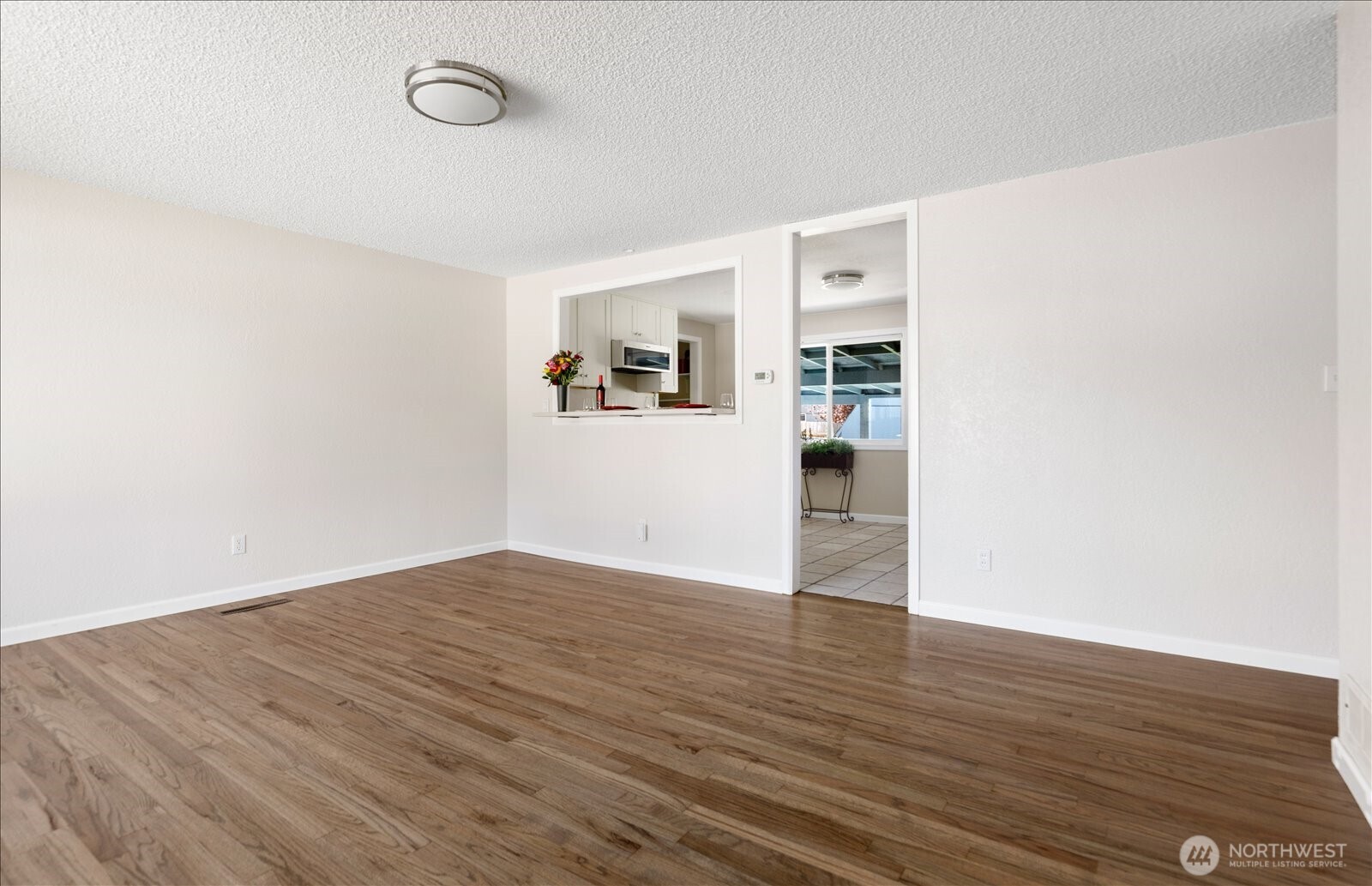 1515 NE 3rd Avenue , Oak Harbor, WA 98277