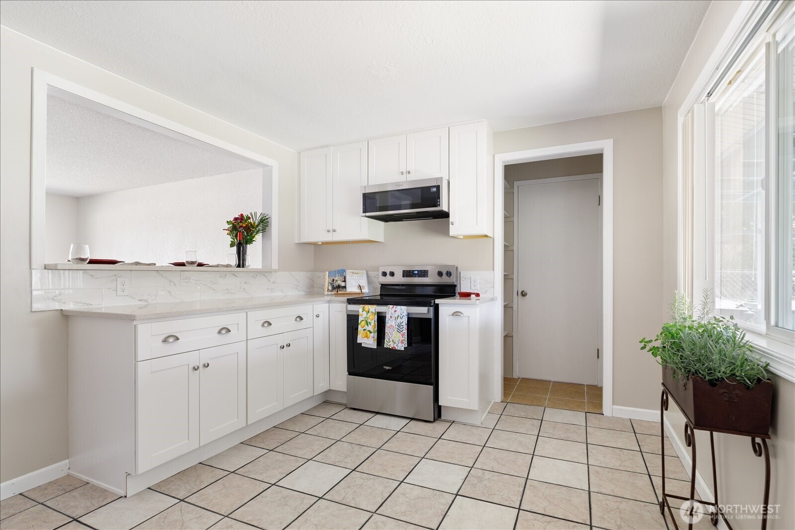 1515 NE 3rd Avenue , Oak Harbor, WA 98277
