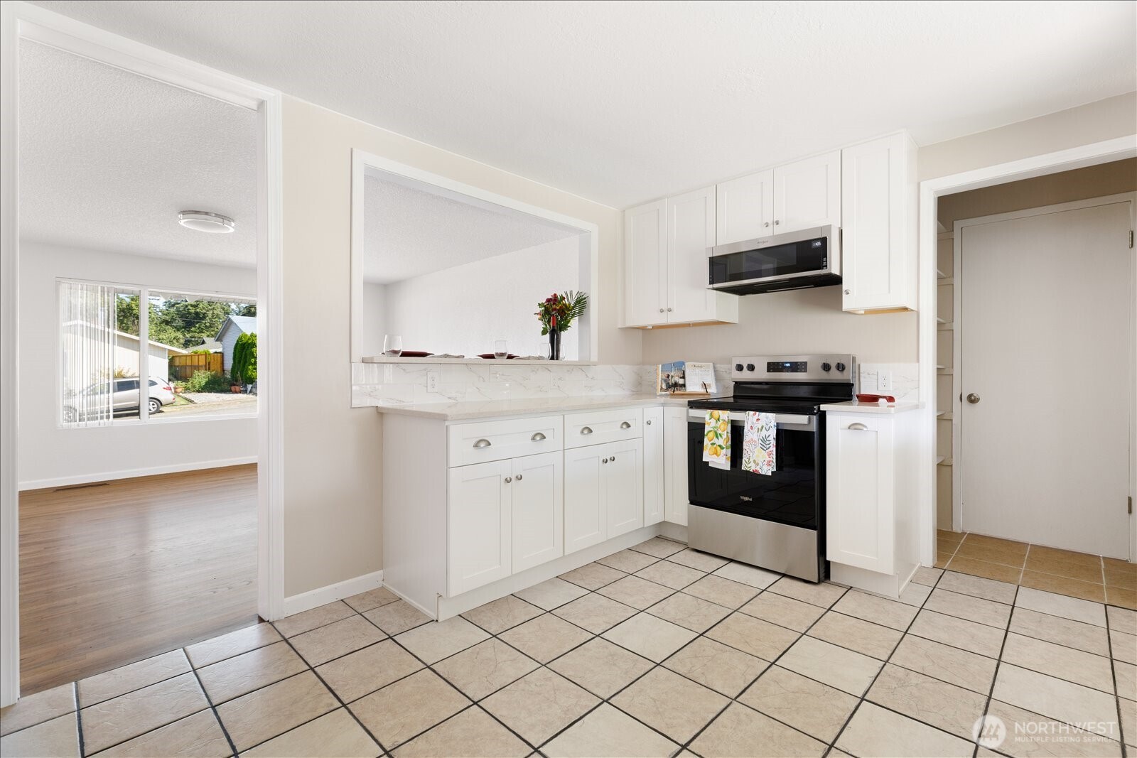 1515 NE 3rd Avenue , Oak Harbor, WA 98277