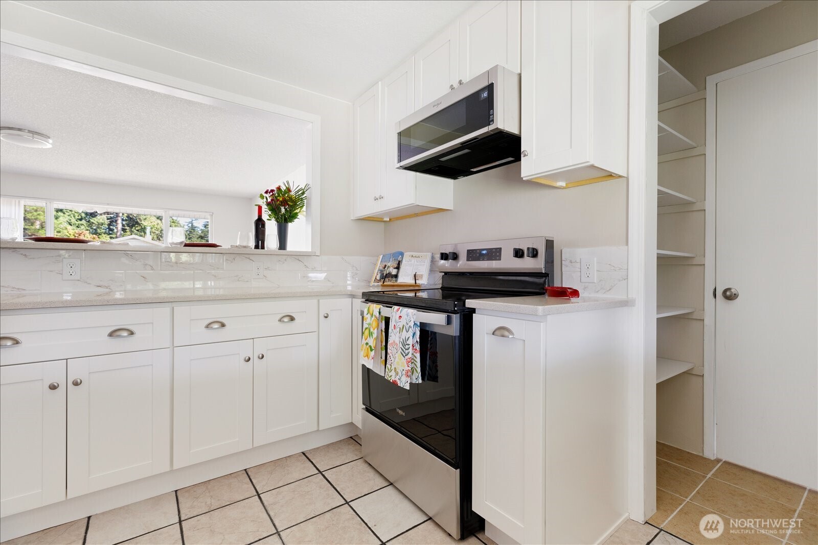 1515 NE 3rd Avenue , Oak Harbor, WA 98277