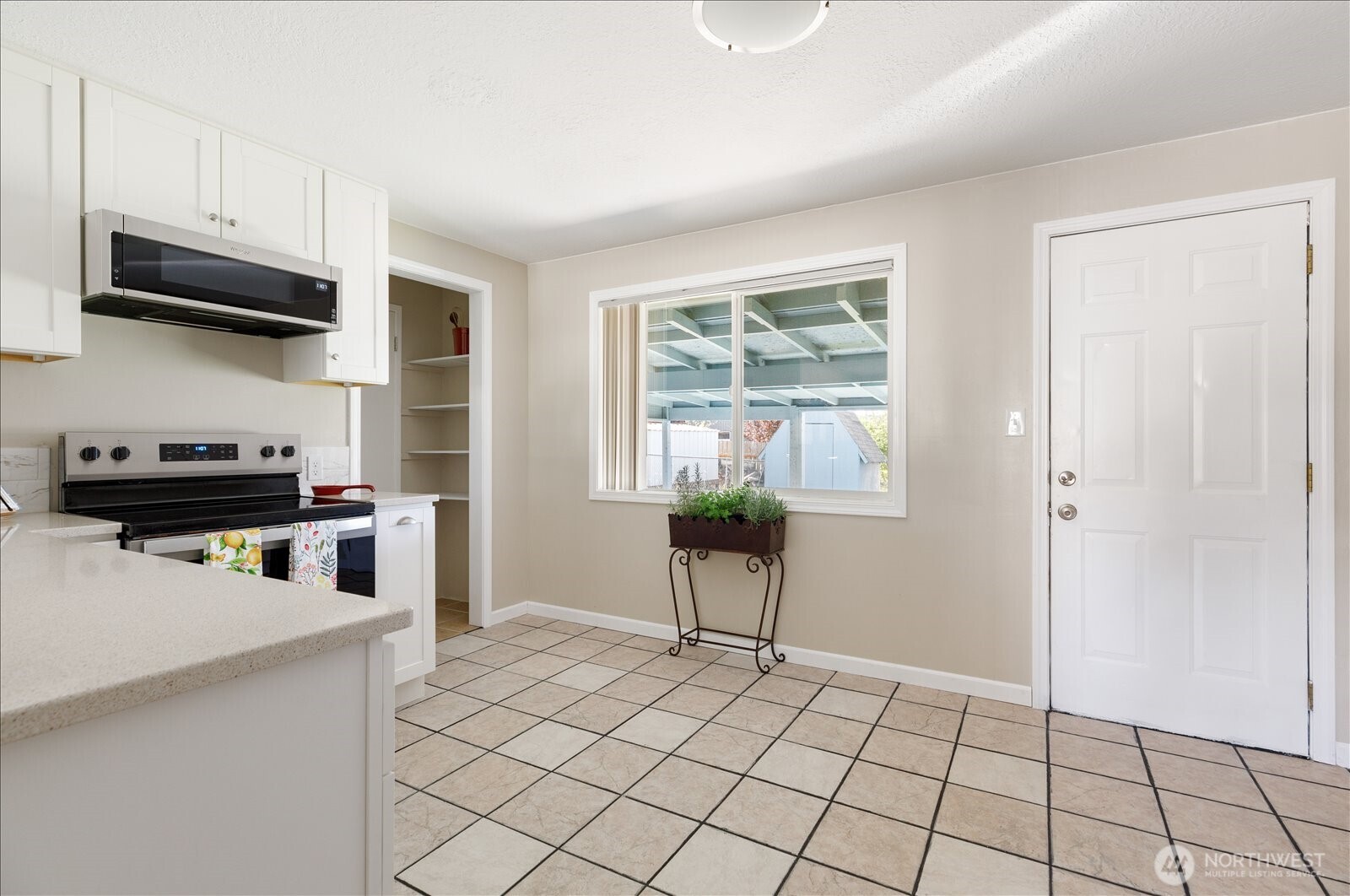 1515 NE 3rd Avenue , Oak Harbor, WA 98277