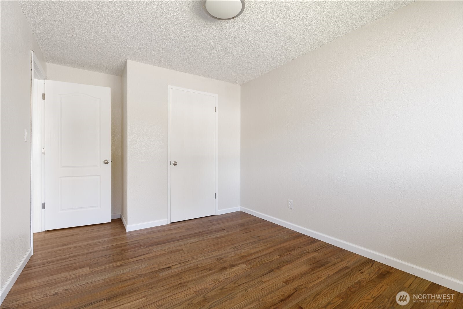 1515 NE 3rd Avenue , Oak Harbor, WA 98277