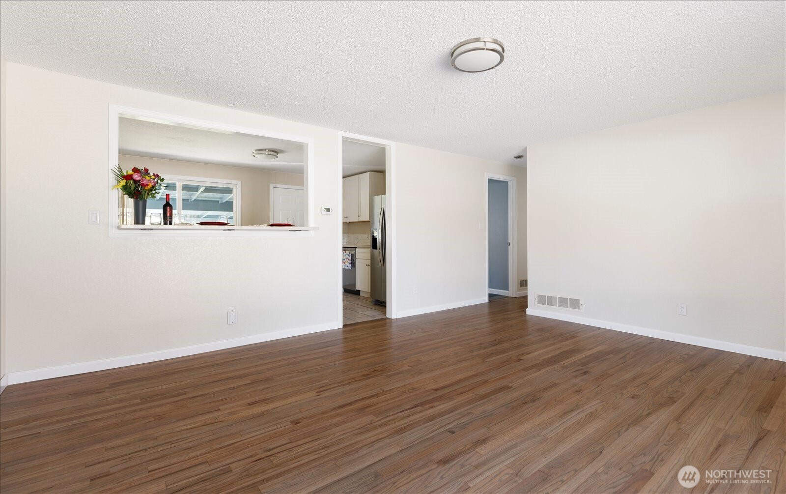 1515 NE 3rd Avenue , Oak Harbor, WA 98277
