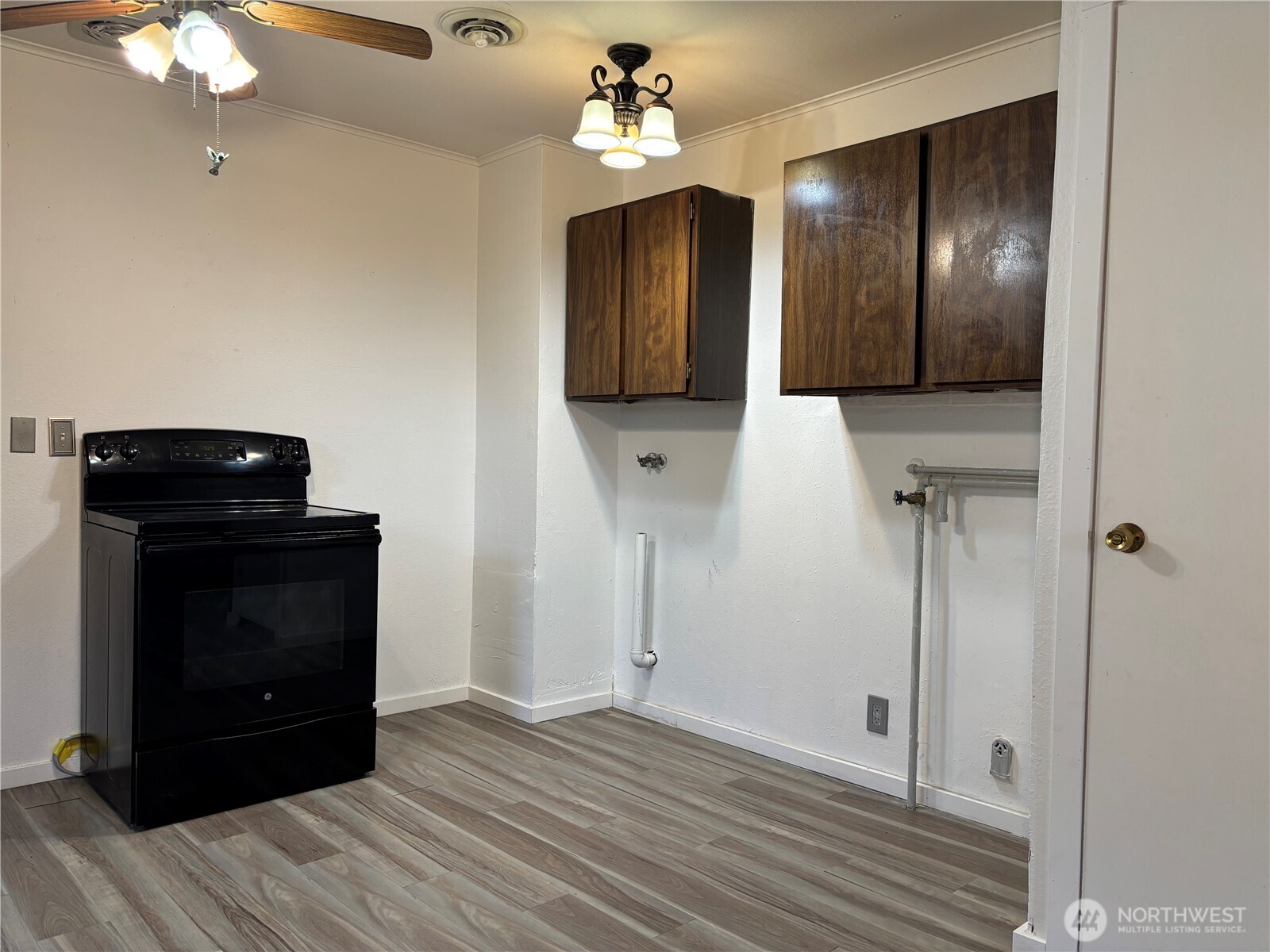 2207 W Spruce Street , Moses Lake, WA 98837