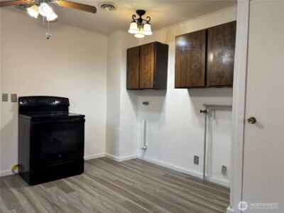 2207 W Spruce Street , Moses Lake, WA 98837 - Photo 14