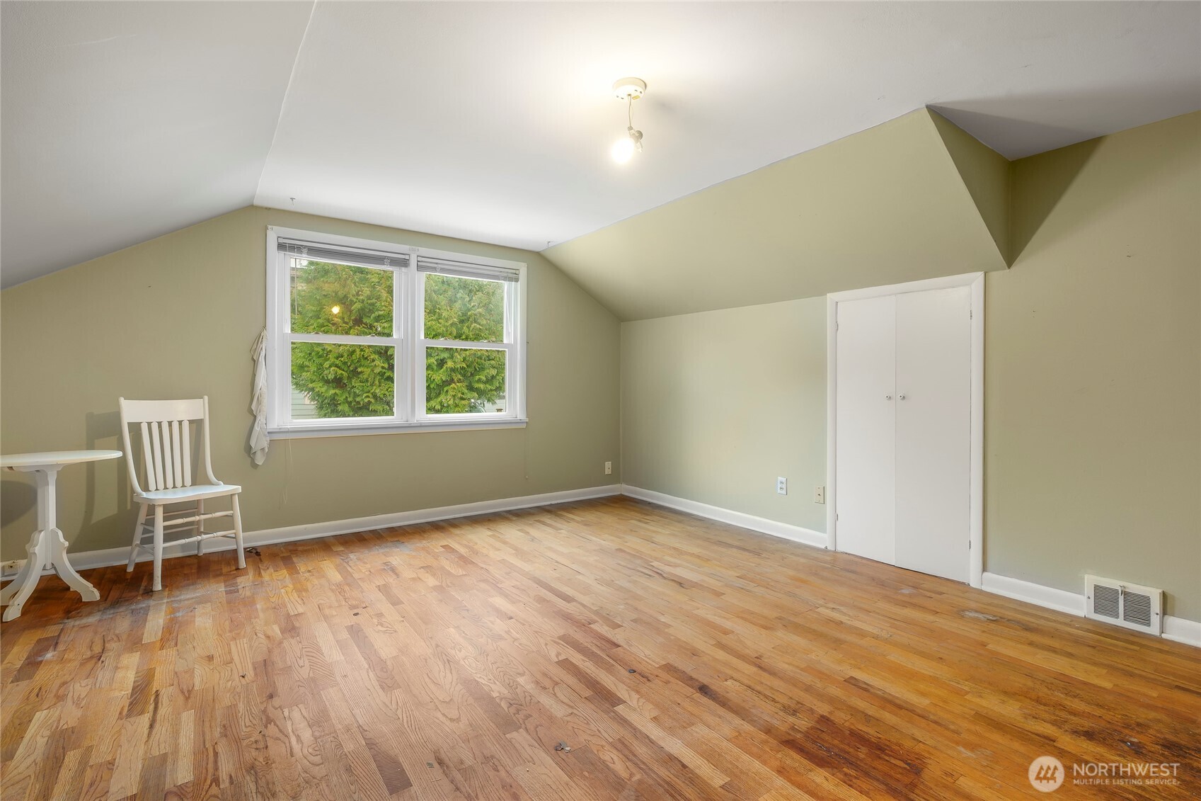 1020 Puget Drive , Edmonds, WA 98020
