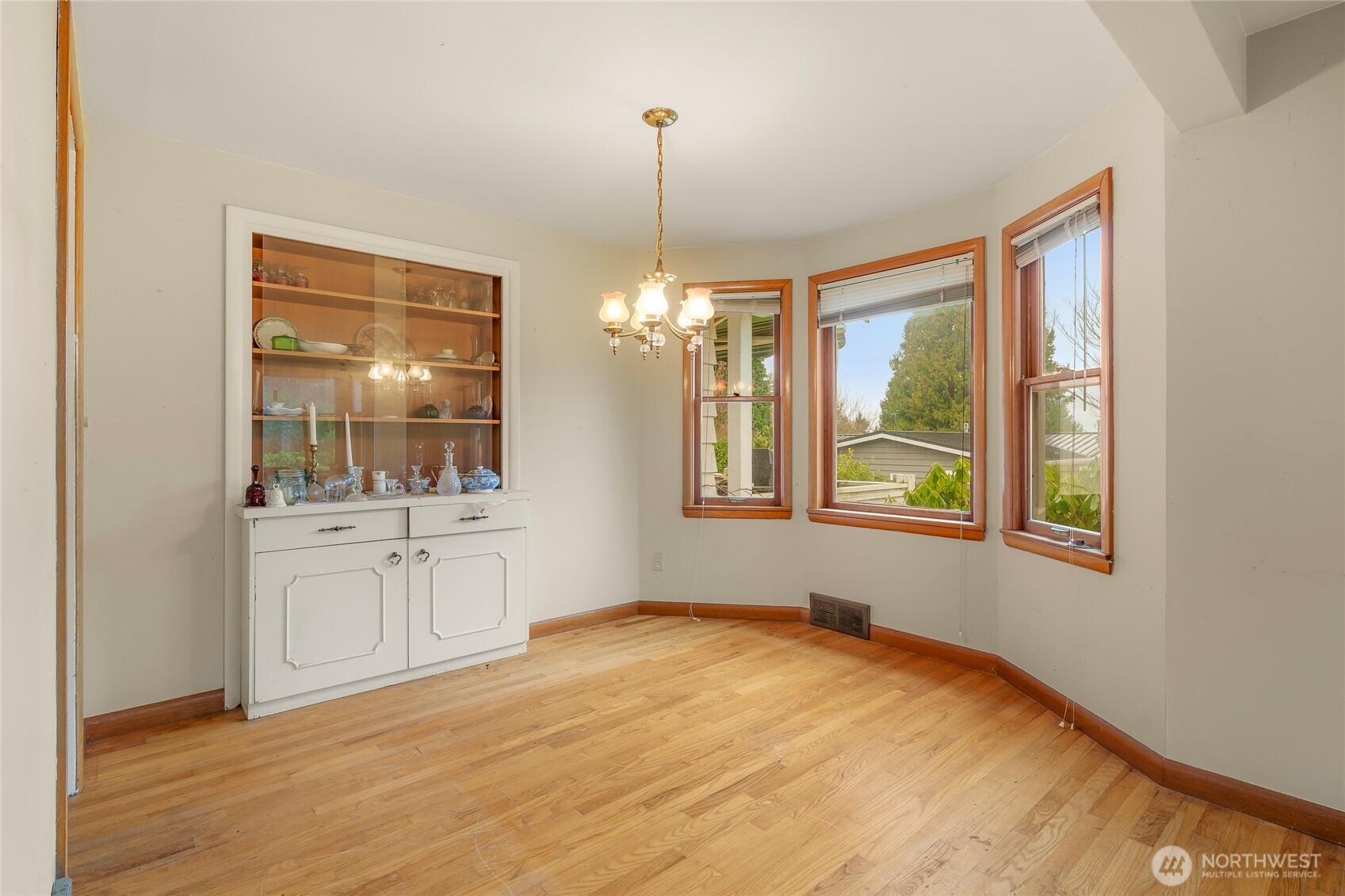 1020 Puget Drive , Edmonds, WA 98020