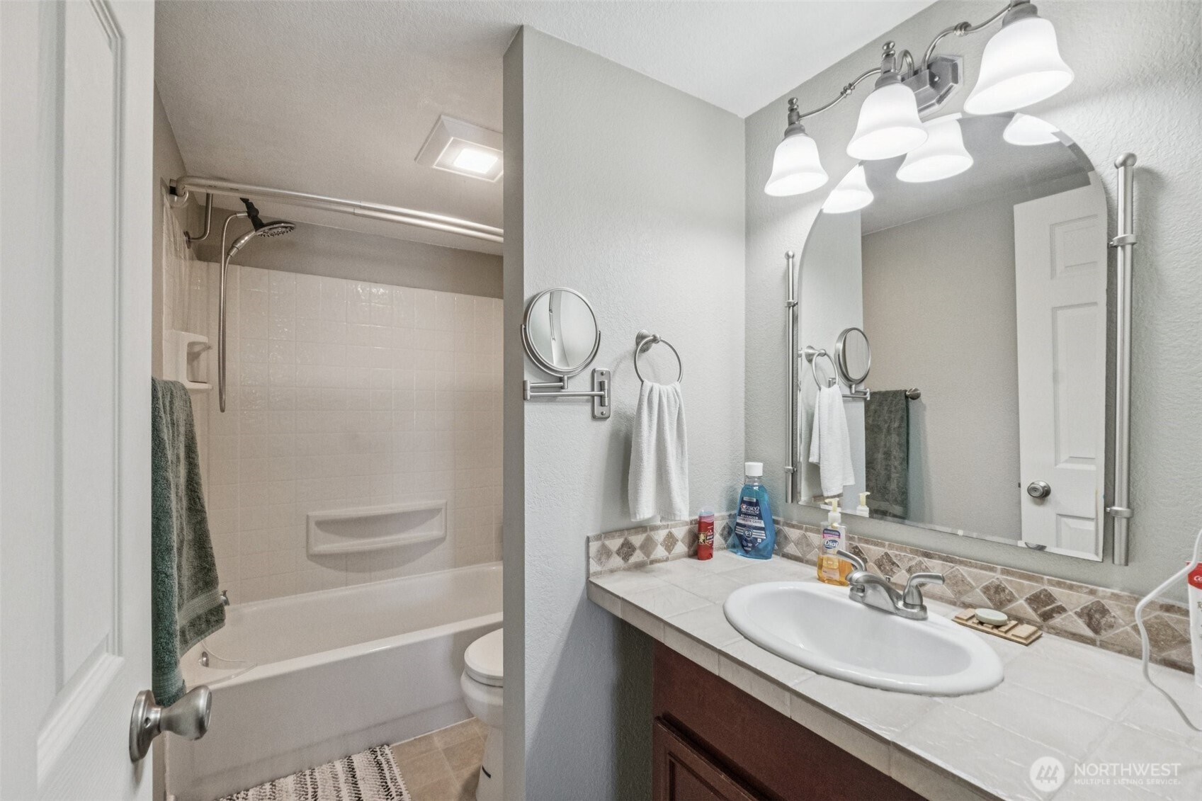 11419 Se 258th St #F302, Kent, WA 98030