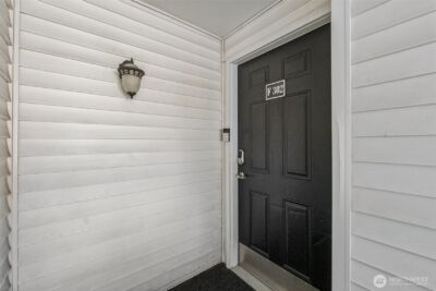 11419 Se 258th St #F302, Kent, WA 98030 - Photo 3