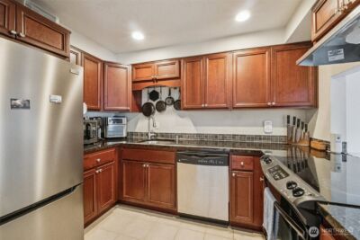 11419 Se 258th St #F302, Kent, WA 98030 - Photo 8
