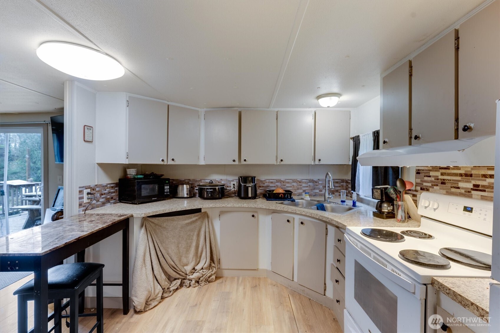 215 North Avenue , Kelso, WA 98626