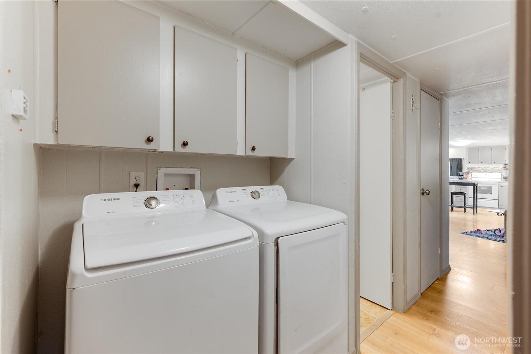 215 North Avenue , Kelso, WA 98626