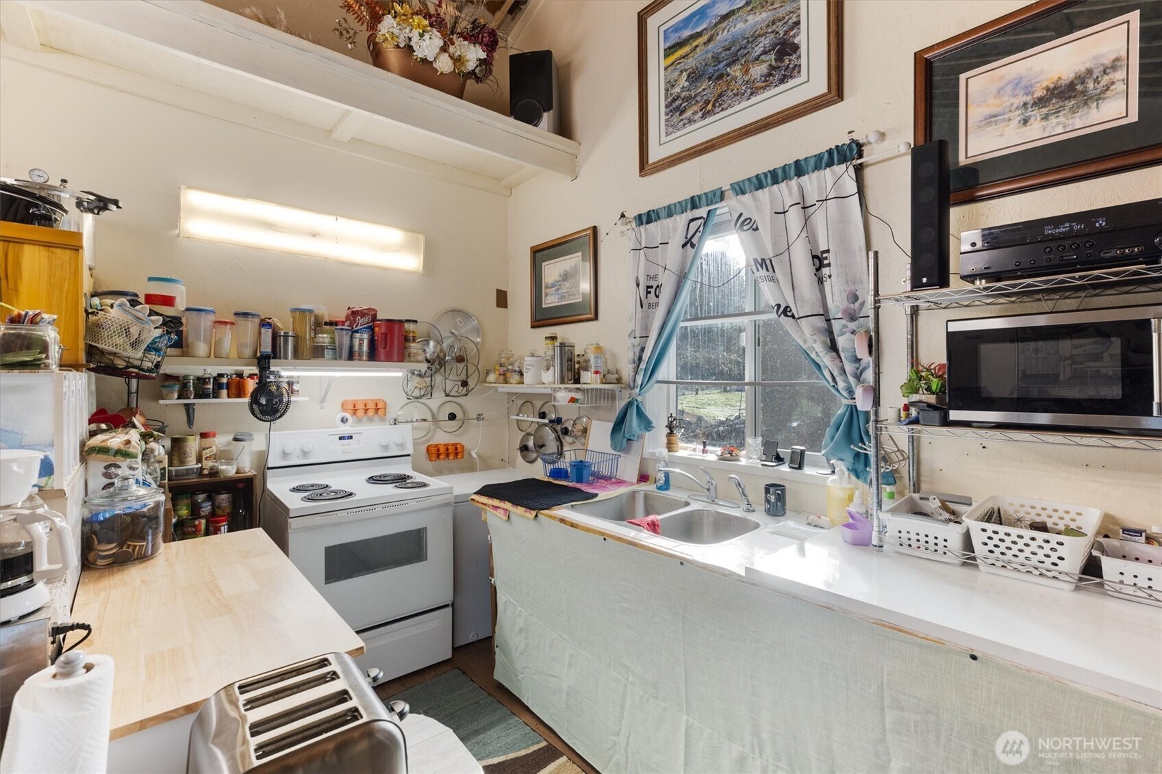 215 North Avenue , Kelso, WA 98626