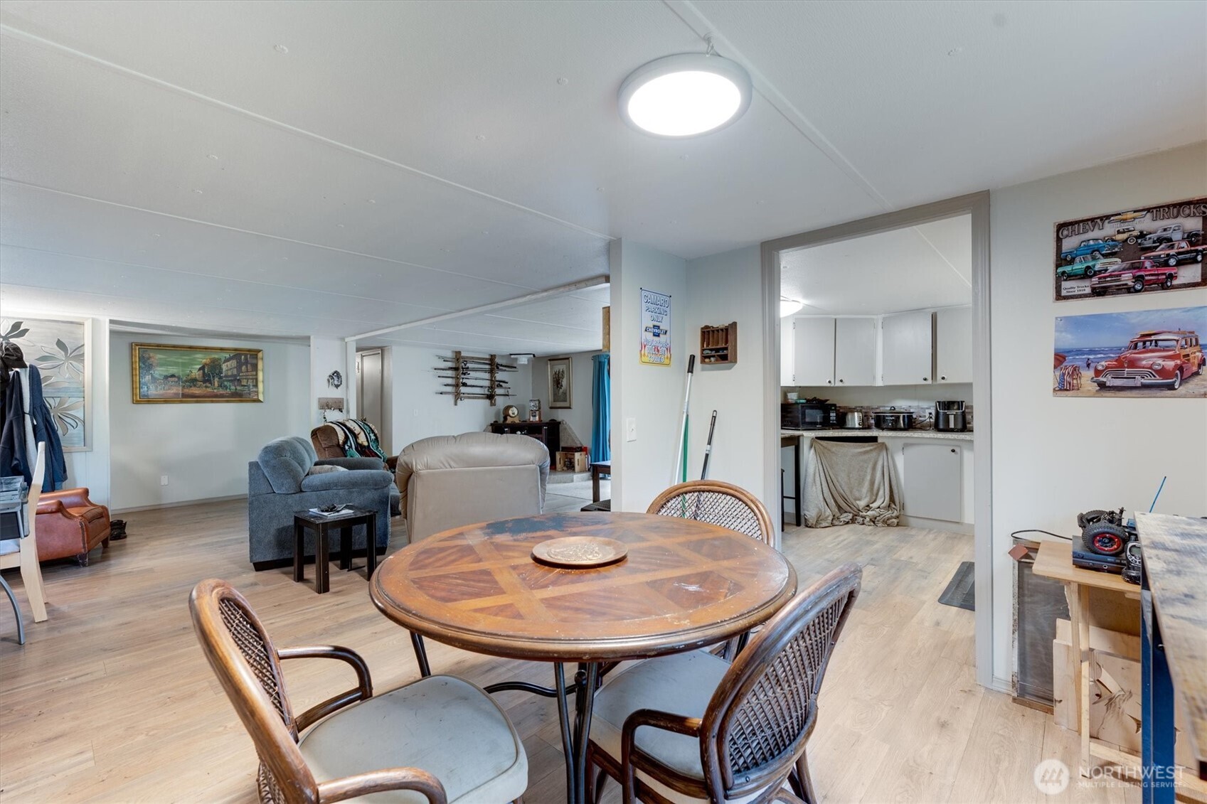 215 North Avenue , Kelso, WA 98626