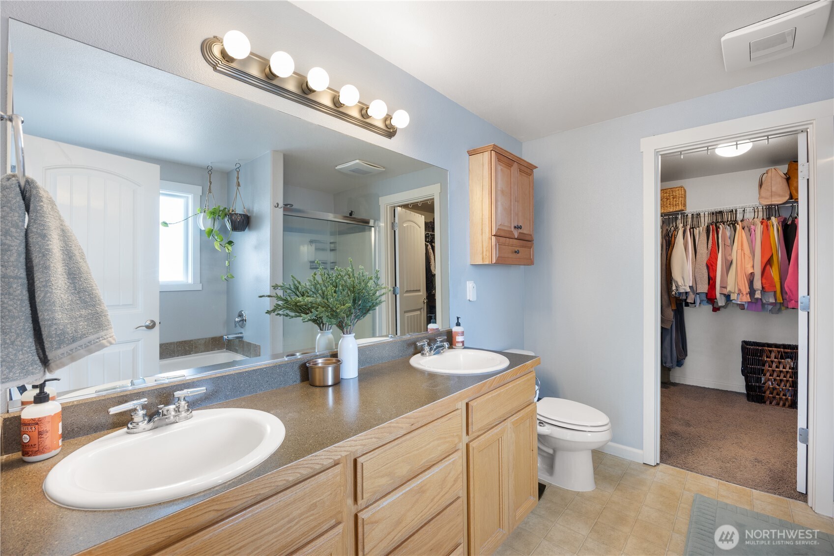 1206 NE Fairway Drive , Moses Lake, WA 98837