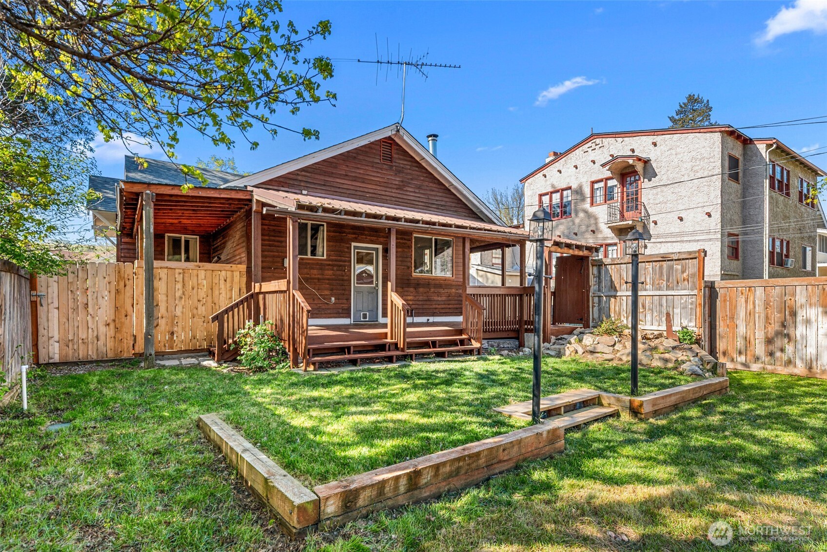 417 Cottage Avenue , Cashmere, WA 98815