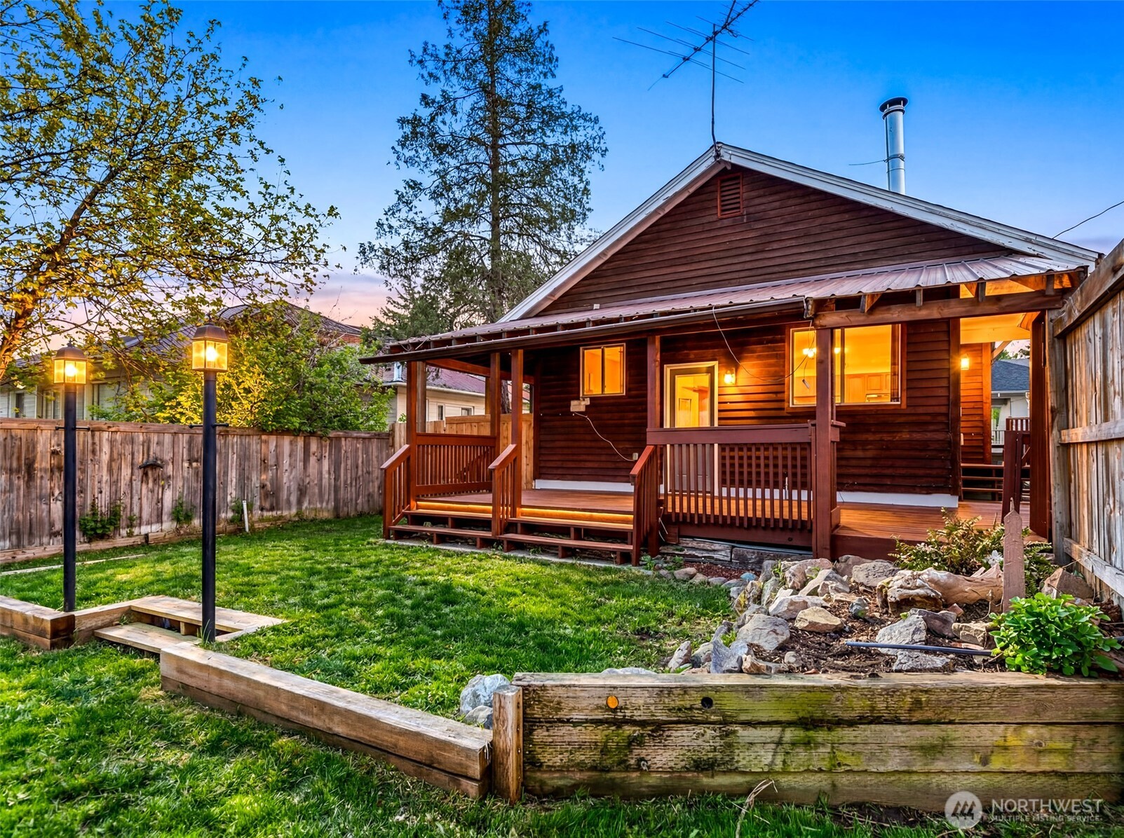 417 Cottage Avenue , Cashmere, WA 98815