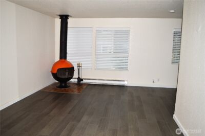 9724 6th Avenue NW #C, Seattle, WA 98117 - Photo 2