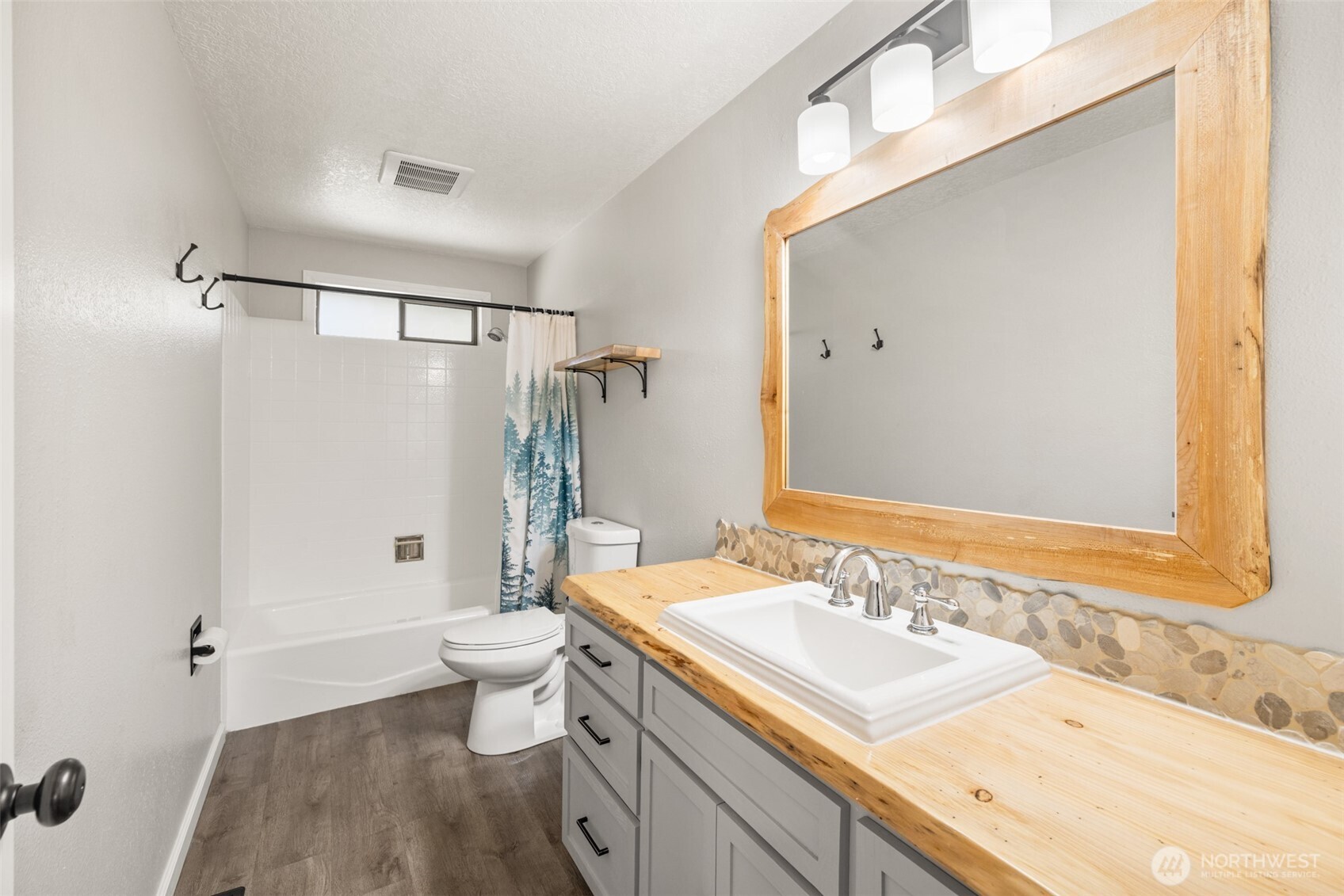53 Riverside Road , Sequim, WA 98382