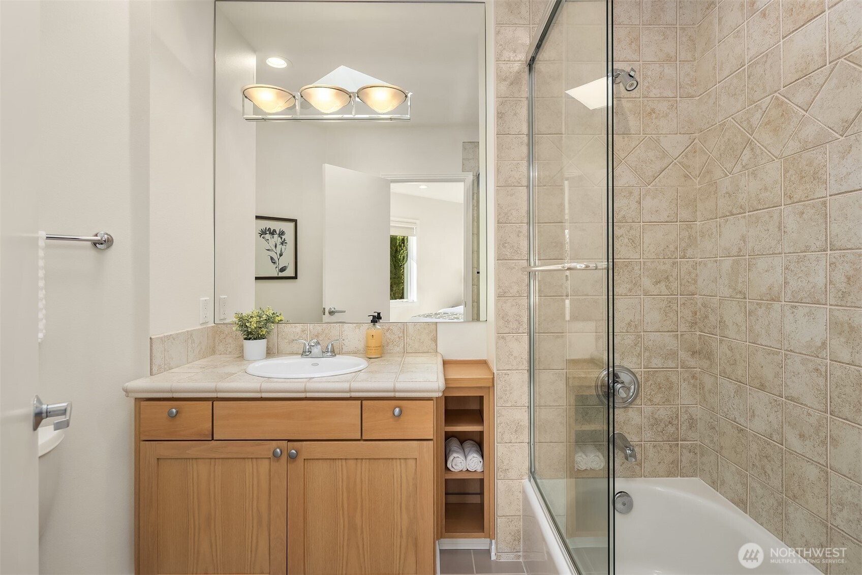 7439 W Mercer Way , Mercer Island, WA 98040