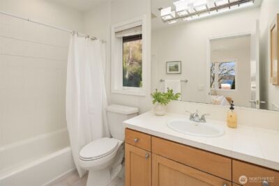 7439 W Mercer Way , Mercer Island, WA 98040 - Photo 26