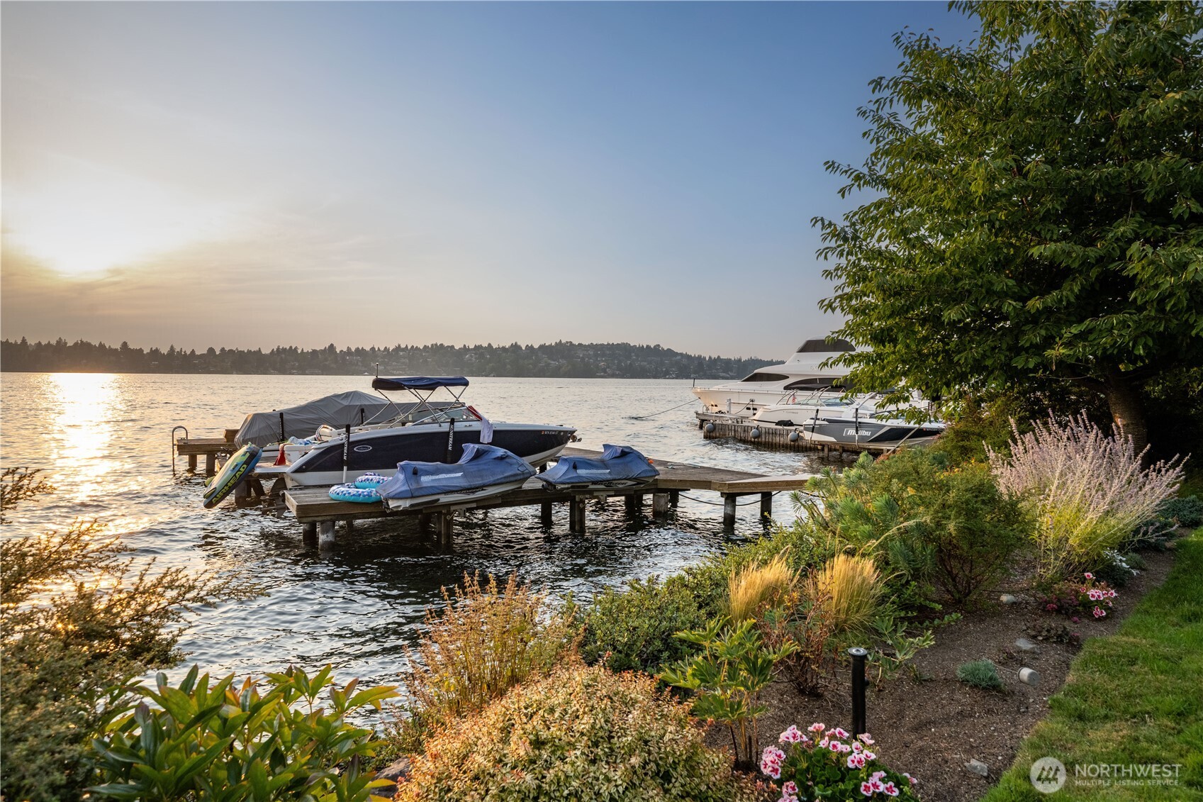 7439 W Mercer Way , Mercer Island, WA 98040