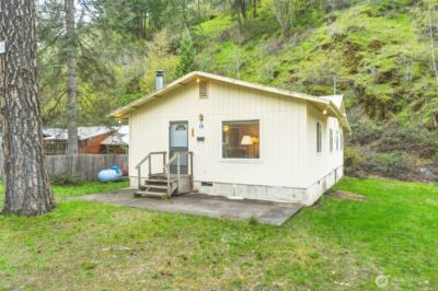 40 Blue Jay Loop , Walla Walla, WA 99362