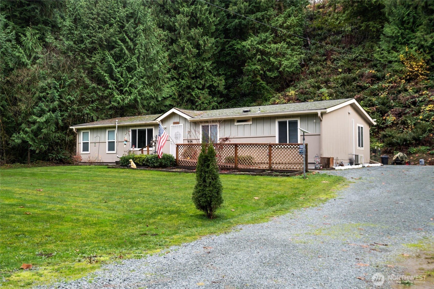 9054 W Pressentin Drive , Concrete, WA 98237