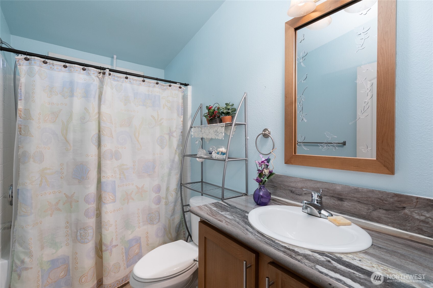 9054 W Pressentin Drive , Concrete, WA 98237