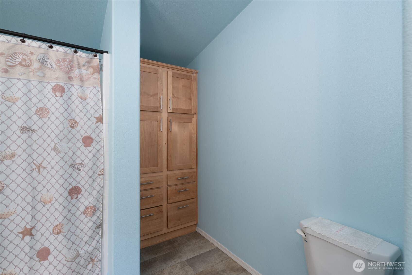 9054 W Pressentin Drive , Concrete, WA 98237