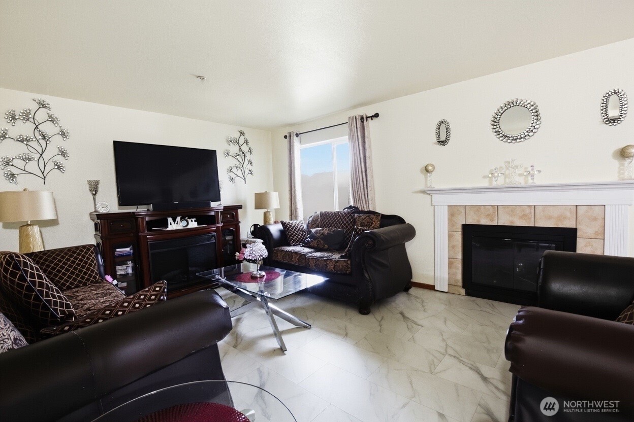 1009 112th Street SE #D105, Everett, WA 98204