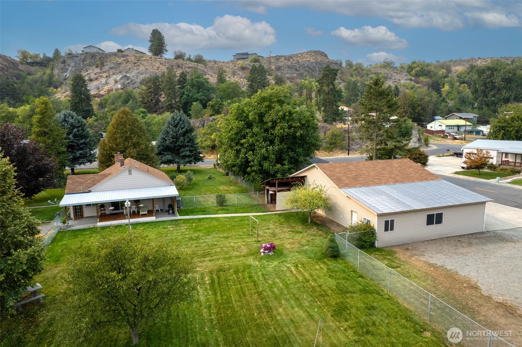 211 S Granite Street , Omak, WA 98841