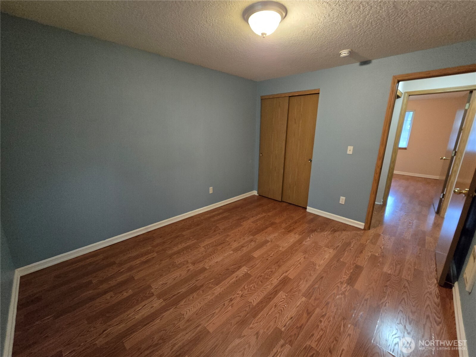 1106 S 11th Avenue , Kelso, WA 98626