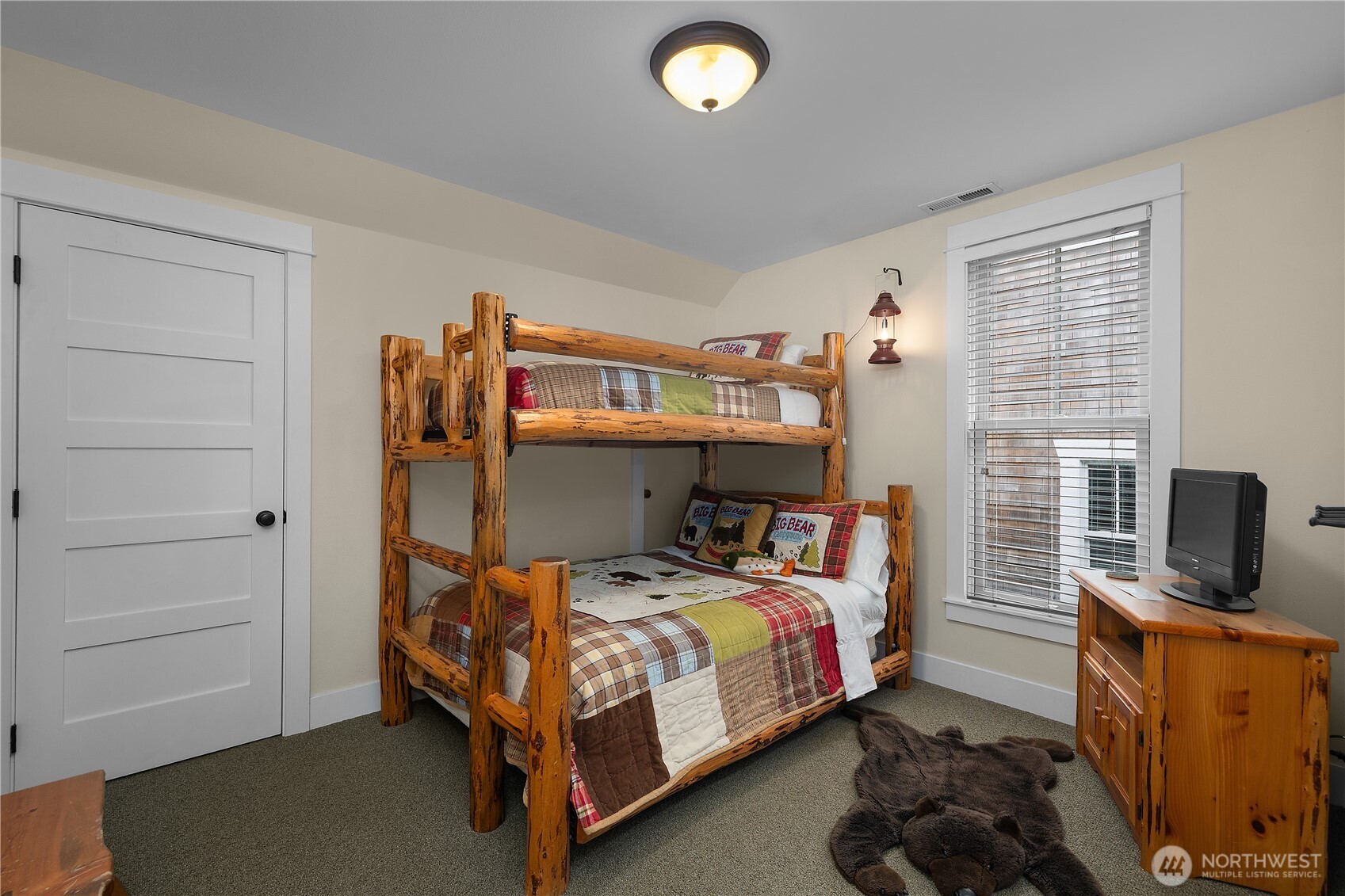 18 Primrose Lane , Pacific Beach, WA 98571