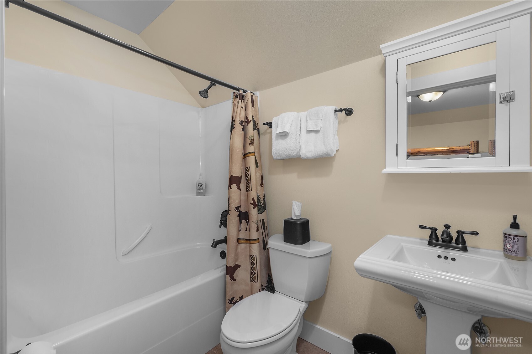 18 Primrose Lane , Pacific Beach, WA 98571