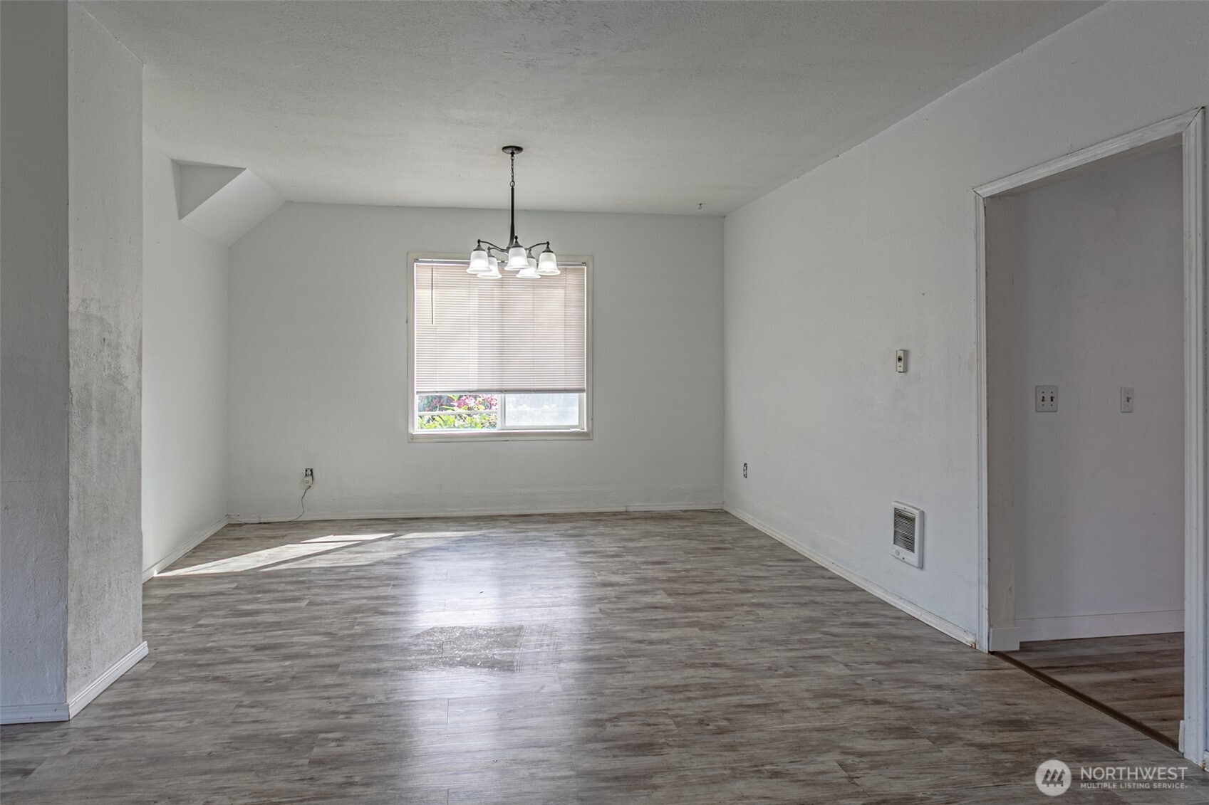 1442 E 29th Street , Tacoma, WA 98404