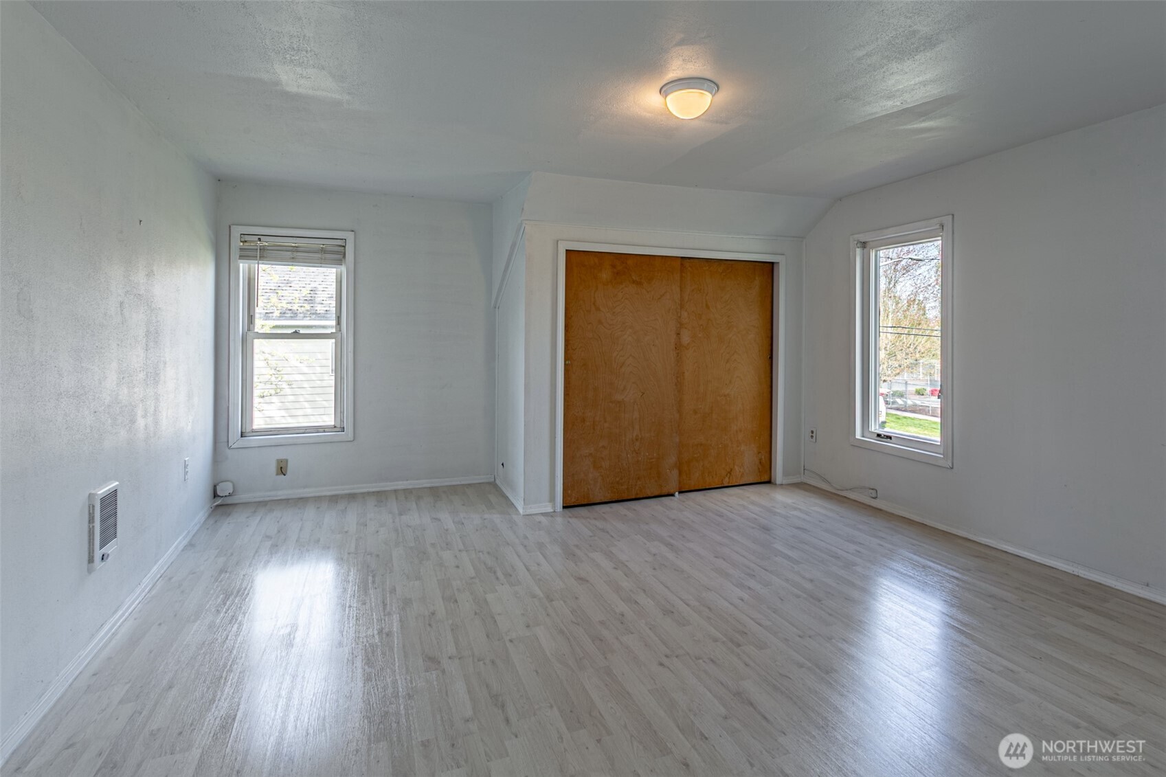1442 E 29th Street , Tacoma, WA 98404