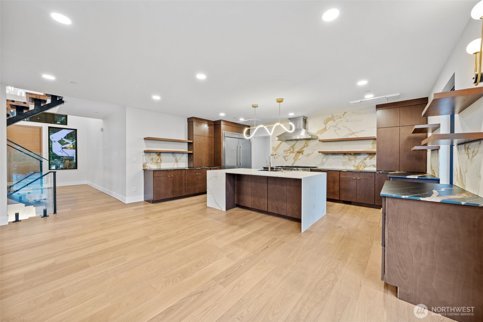 7905 240th Street SW, Edmonds, WA 98026