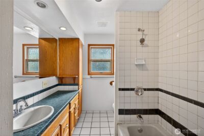 403 E Spruce Street , Mount Vernon, WA 98273 - Photo 15