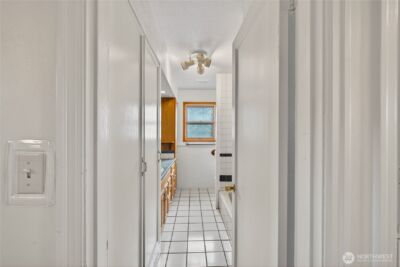 403 E Spruce Street , Mount Vernon, WA 98273 - Photo 16