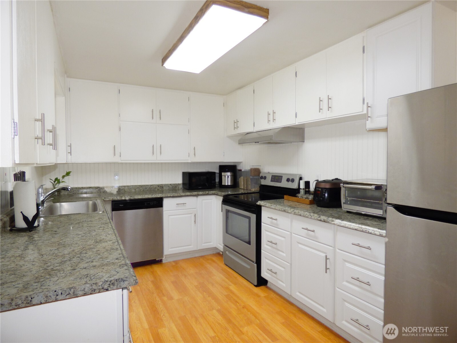 19229 SE 272nd Street , Kent, WA 98042