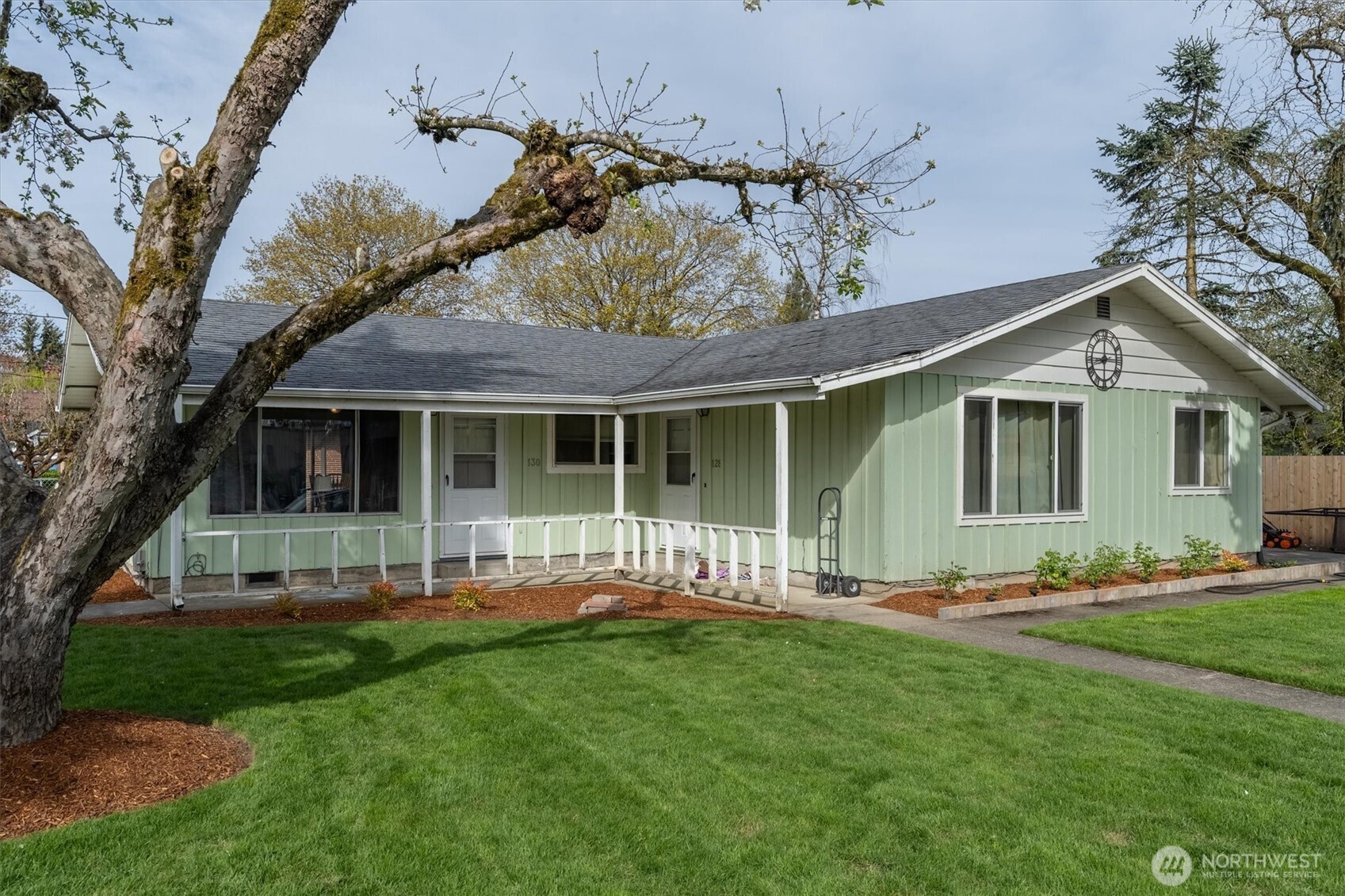 128 Robbins Street , Woodland, WA 98674