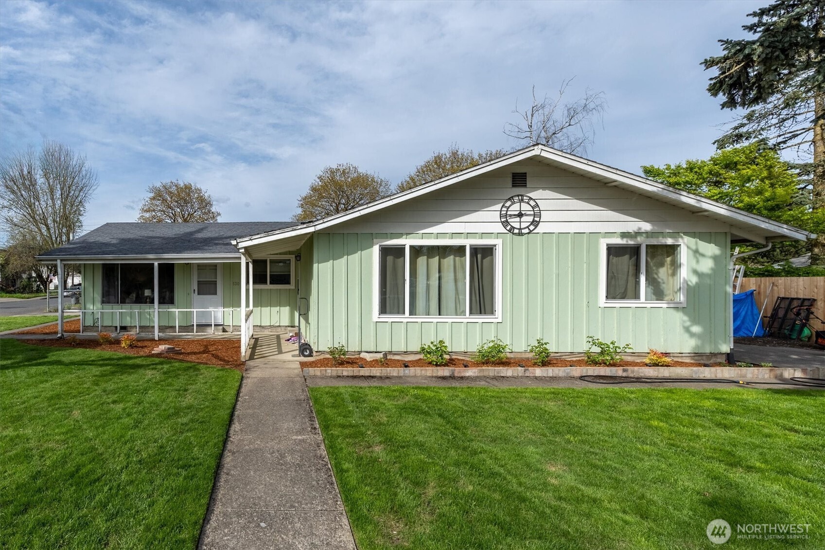 128 Robbins Street , Woodland, WA 98674