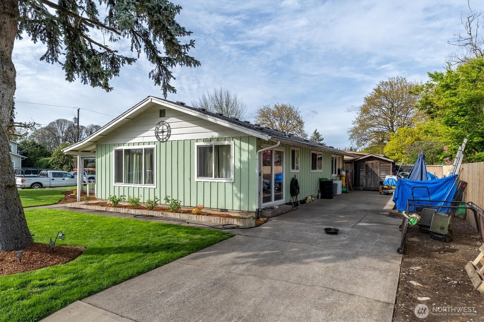 128 Robbins Street , Woodland, WA 98674